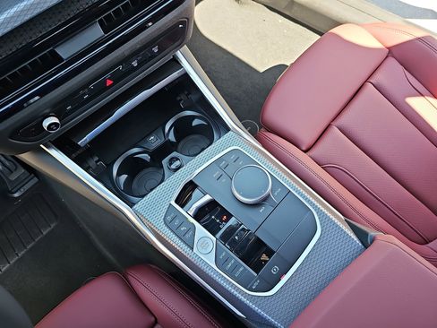 New 2026 BMW 330i Sedan w/ M Sport Package image 25