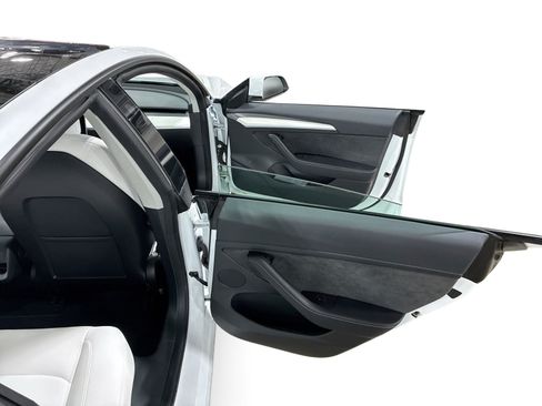 Certified 2023 Tesla Model 3 Long Range AWD/4WD image 12