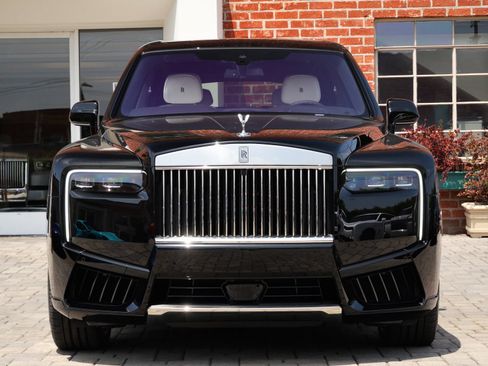 New 2026 Rolls-Royce Cullinan AWD/4WD image 5