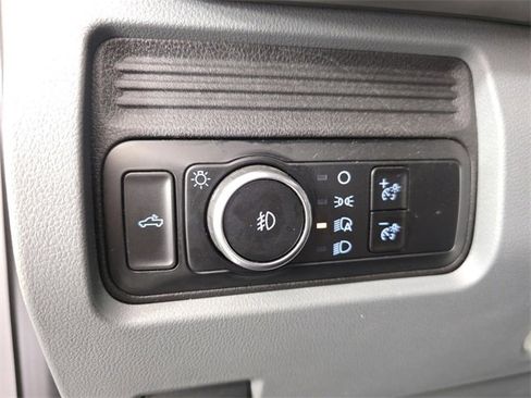 Certified 2025 Ford F350 XLT image 11