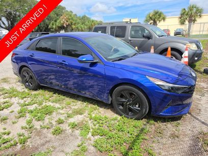 Used 2021 Hyundai Elantra SEL w/ Cargo Package