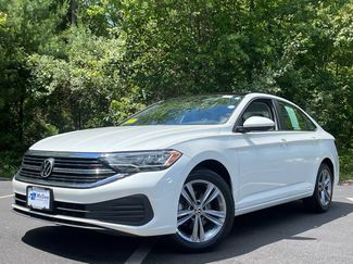 Used 2023 Volkswagen Jetta SE w/ Panoramic Sunroof Package FWD 360° Tour