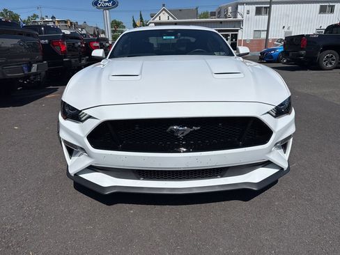Used 2022 Ford Mustang GT Premium w/ Equipment Group 401A RWD image 2