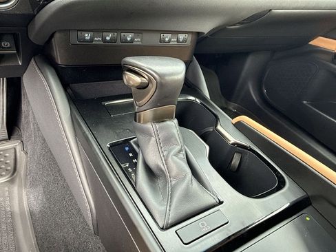 Used 2025 Lexus ES 350 350 w/ Premium Package image 20