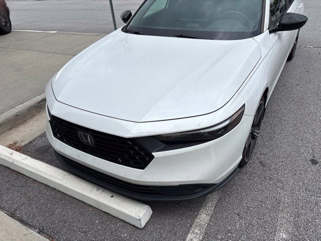 Used 2024 Honda Accord Sport image 3