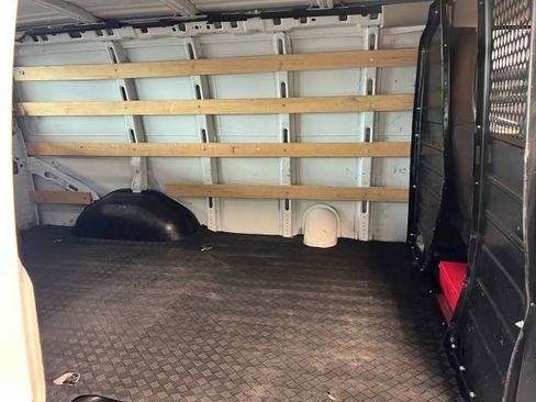 Used 2019 GMC Savana 2500 w/ Driver Convenience Package image 11
