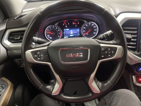 Used 2020 GMC Acadia SLE w/ Driver Convenience Package image 30