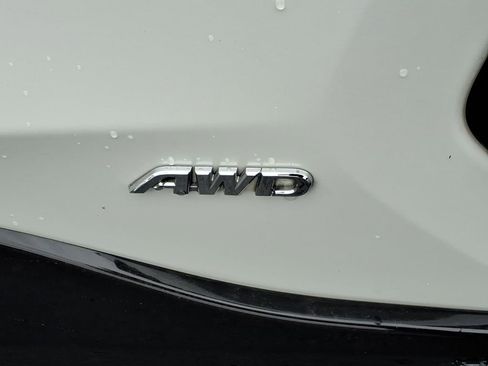 Used 2023 Toyota RAV4 XSE AWD/4WD image 11