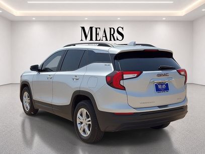 Used 2022 GMC Terrain SLE w/ Driver Convenience Package