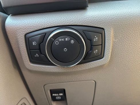 Used 2018 Ford F150 XL w/ Equipment Group 101A Mid AWD/4WD image 17