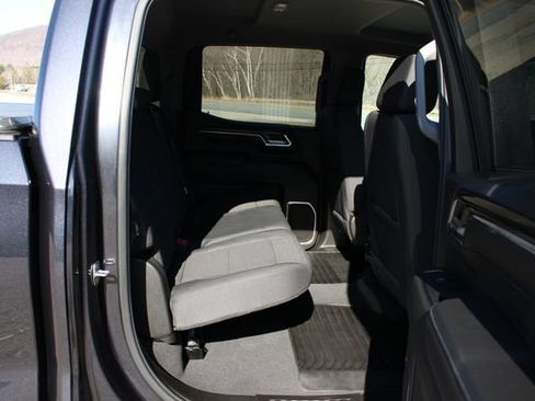 Used 2024 Chevrolet Silverado 1500 LT image 46