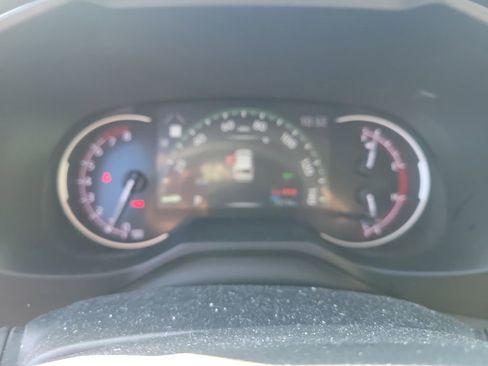 Used 2023 Toyota RAV4 XLE Premium image 27