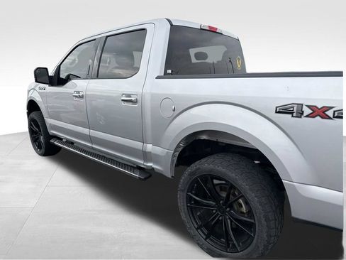 Used 2018 Ford F150 XLT w/ Equipment Group 301A Mid AWD/4WD image 10