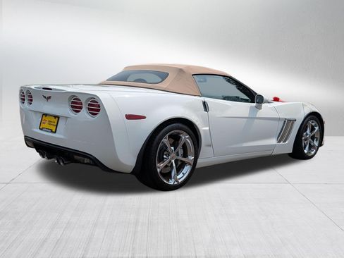 Used 2010 Chevrolet Corvette Grand Sport w/ Preferred Equipment Group RWD image 7