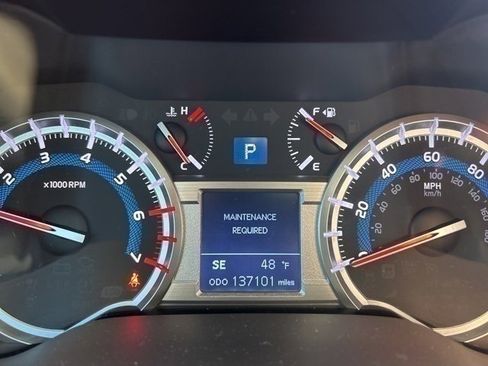 Used 2017 Toyota 4Runner SR5 image 8