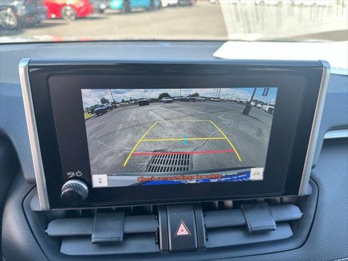 Certified 2025 Toyota RAV4 XLE w/ Convenience Package AWD/4WD image 18