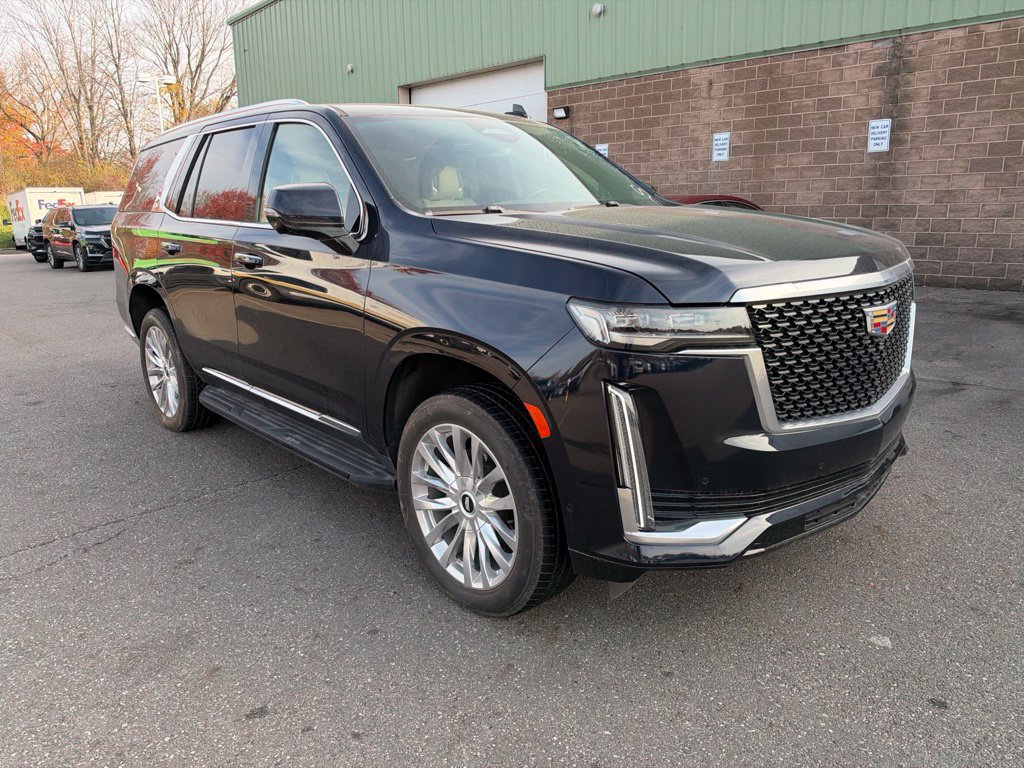 Used 2023 Cadillac Escalade Premium Luxury w/ LPO, Floor Liner Package AWD/4WD image 2