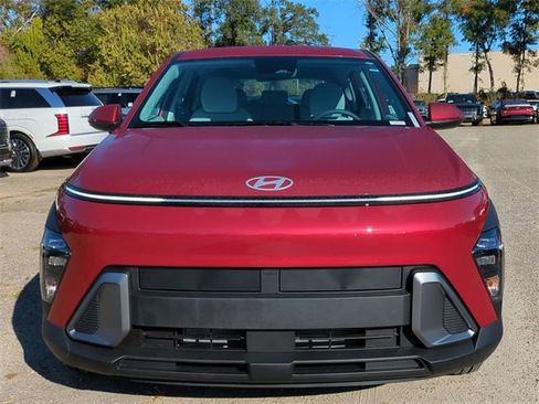 New 2026 Hyundai Kona SE image 9