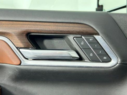 Used 2024 GMC Sierra 3500 Denali Ultimate image 36