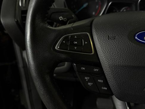 Used 2018 Ford Escape Titanium AWD/4WD image 18