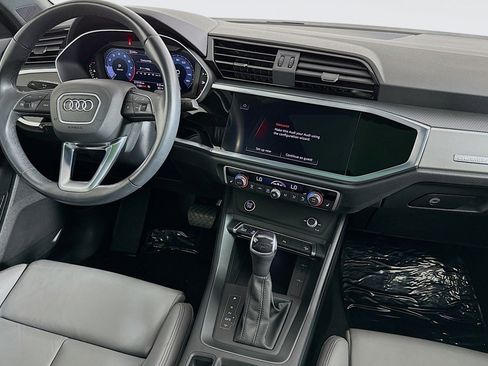 Used 2023 Audi Q3 2.0T Premium w/ Black Optic Sport Package AWD/4WD image 6