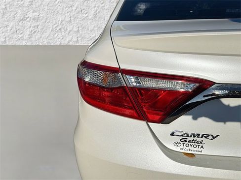 Used 2017 Toyota Camry XSE image 10