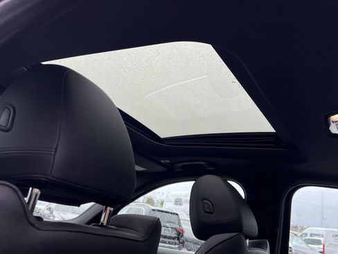 Used 2020 BMW 330i xDrive Sedan w/ Driving Assistance Package image 22