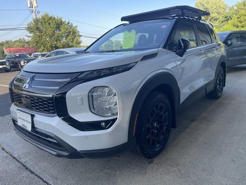 New 2026 Mitsubishi Outlander AWD image 4