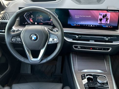 Used 2026 BMW X5 xDrive40i w/ Climate Comfort Package AWD/4WD image 14