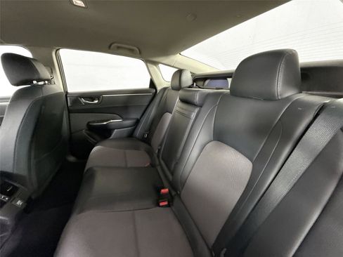 Used 2018 Honda Clarity Plug-In Hybrid image 28