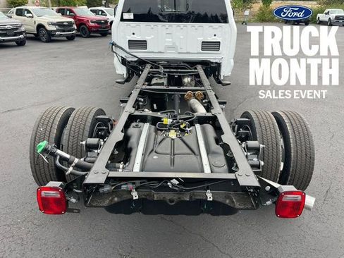 New 2026 Ford F450 XL w/ XL Chrome Package image 24