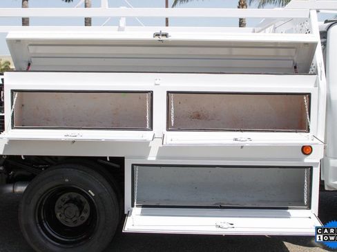 Used 2022 Ford F550 2WD Crew Cab Super Duty w/ Power Equipment Group image 11