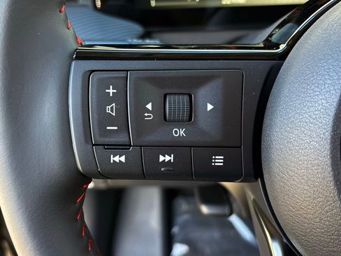 New 2026 Nissan Kicks SR w/ SR Premium Package AWD/4WD image 12