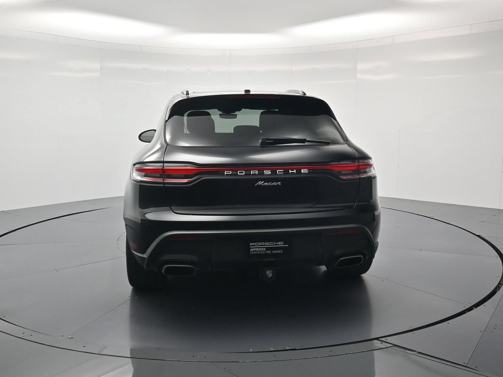 Certified 2025 Porsche Macan AWD/4WD image 39