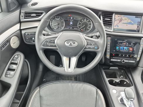 Used 2023 INFINITI QX55 Essential AWD/4WD image 8