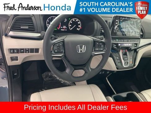 New 2026 Honda Odyssey Touring image 8