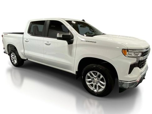 Used 2024 Chevrolet Silverado 1500 LT AWD/4WD image 5