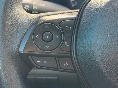 Used 2022 Toyota Corolla LE image 17