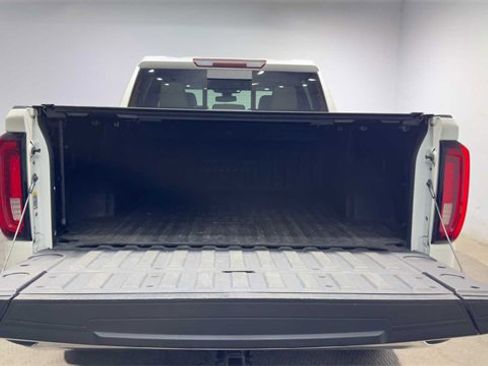 Used 2019 GMC Sierra 1500 SLT w/ SLT Premium Plus Package image 34