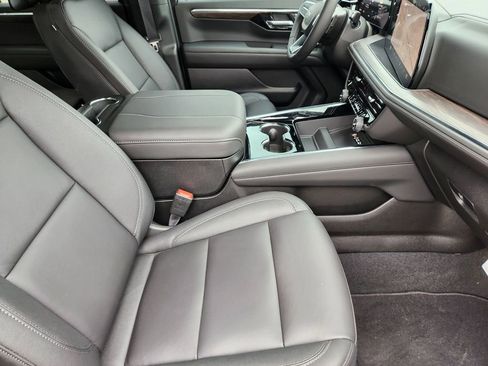 New 2026 Chevrolet Tahoe High Country image 10