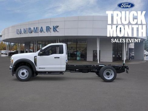 New 2026 Ford F450 XL w/ XL Chrome Package image 3