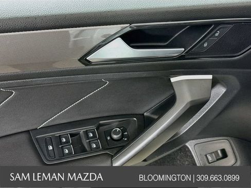 Used 2024 Volkswagen Tiguan SE FWD image 17