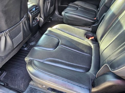 Used 2022 Hyundai Palisade Limited image 26