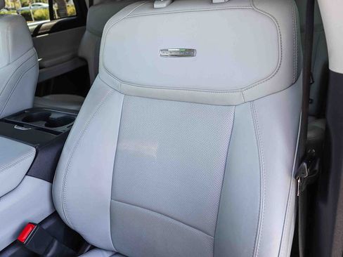 Certified 2025 Ford Expedition Platinum AWD/4WD image 26
