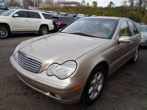Used 2001 Mercedes-Benz C 320 Sedan image 1