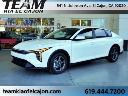 New 2026 Kia K4 LXS image 5