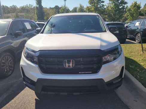 Used 2024 Honda Ridgeline Black Edition image 2