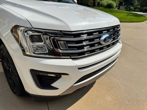 Used 2021 Ford Expedition XLT AWD/4WD image 30
