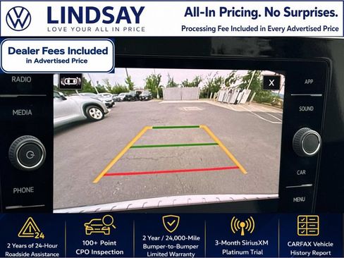 Used 2025 Volkswagen Taos SE w/ Panoramic Sunroof Package AWD/4WD image 16