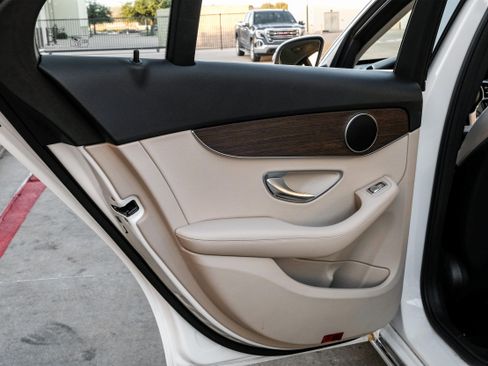 Used 2021 Mercedes-Benz C 300 Sedan image 52